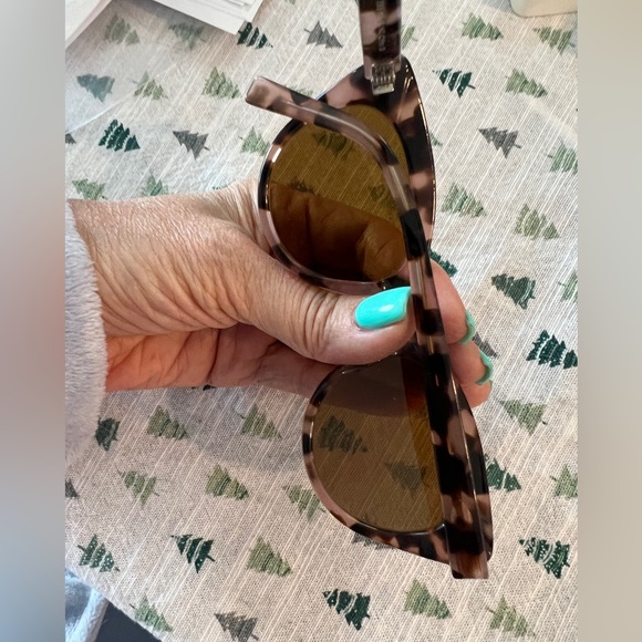 Warby Parker Tilly Sunglasses with progressive Lenses - Picture 4 of 8